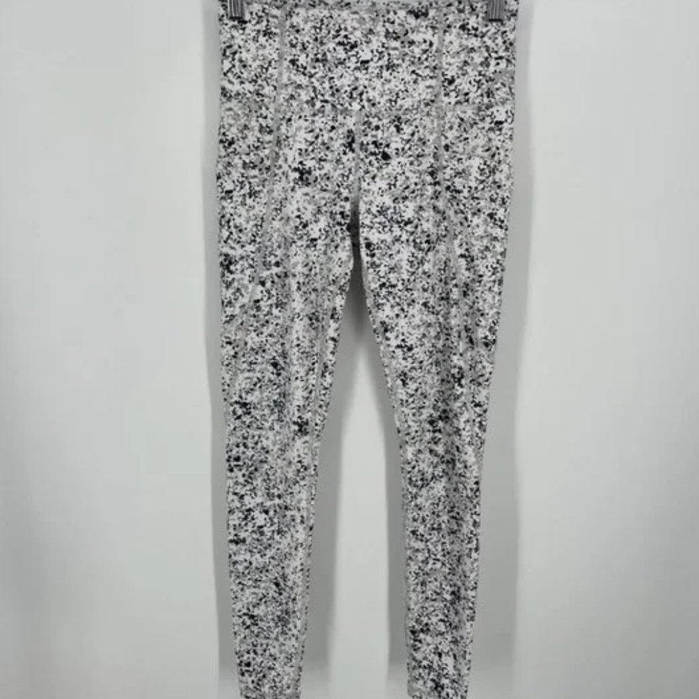 Like New! Athleta Salutation Stash Pocket Tights in Speckled Sandstone